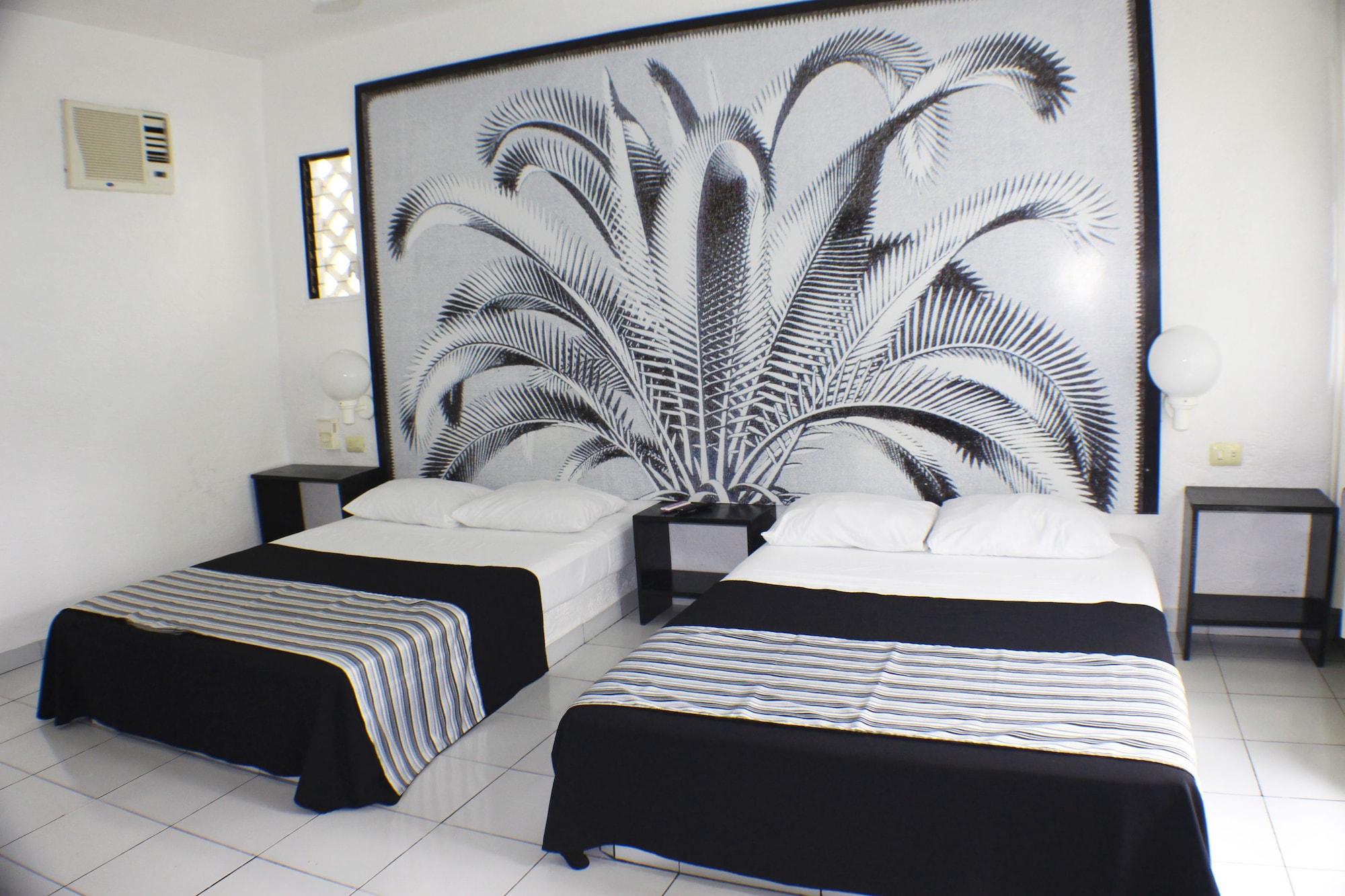 Maya Del Mar On Fifth Avenue Playa del Carmen Exterior photo